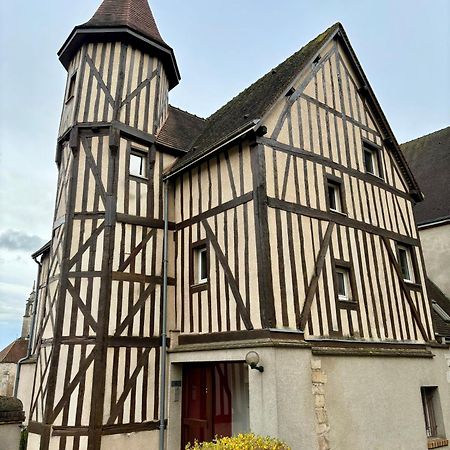 Chartres - Le Saint Pierre Apartment ภายนอก รูปภาพ