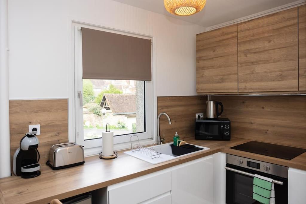 Chartres - Le Saint Pierre Apartment ภายนอก รูปภาพ